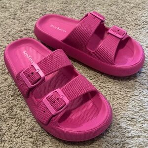 Pink Cloud Sandals Like New Size 9